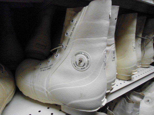 US Military Bunny Boots -60 degrees (USED) MINER BRAND ONLY US Military Bunny Boots -60 degrees (USED) MINER BRAND ONLY