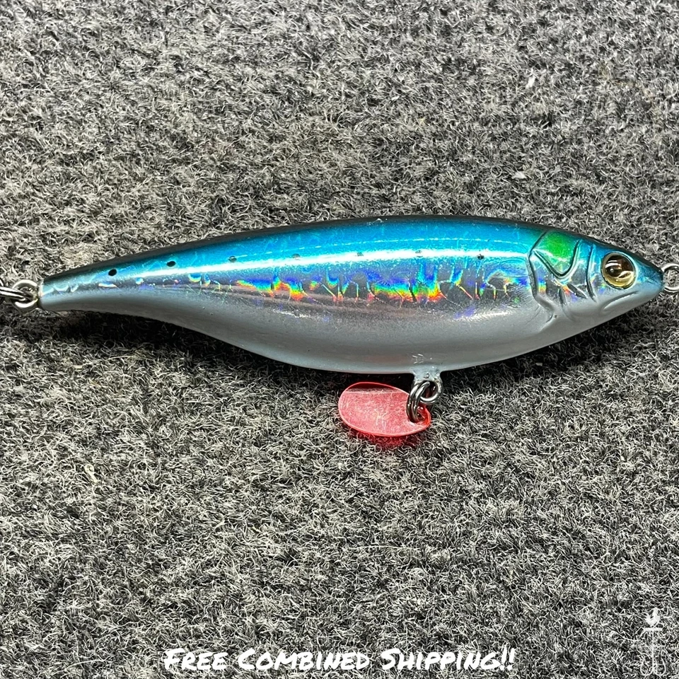 Señuelo flotante Sebile Stick Shadd 90 Topwater 3,5" - Sardina natural (funcionamiento temprano) Foto 3 de 4