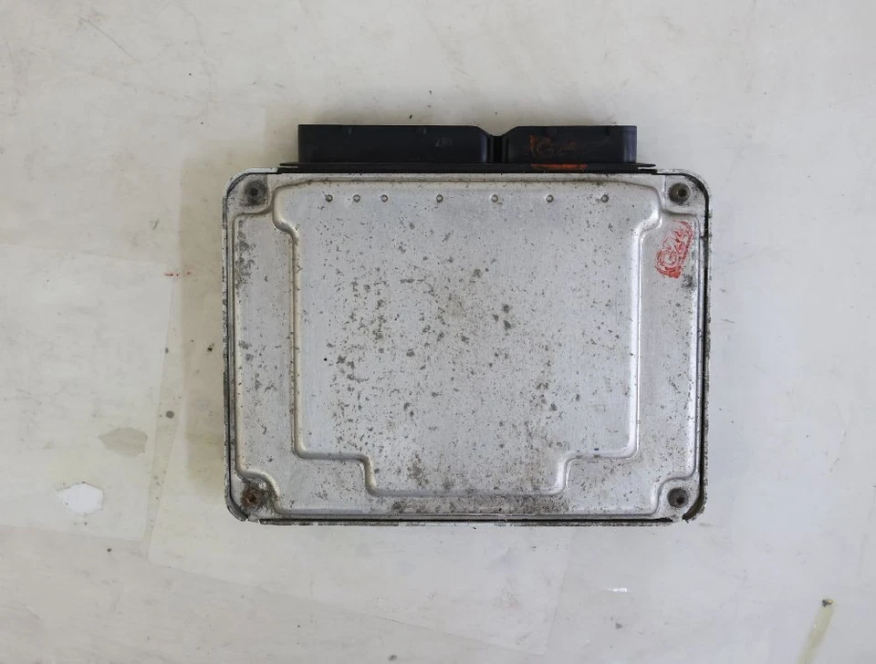 Modulo di controllo del motore VW T4 Bus 2.5 65 kW 88 HP diesel 92170 - Immagine 3 di 3