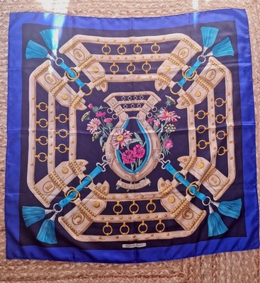 Vintage 70er Hermes 'Aux Champs' by Caty Latham blau 100% Seide großer Schal 