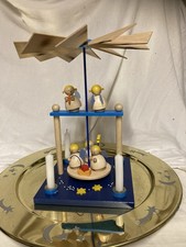 28490.  Pyramide    Engel     Holz    Höhe ca.30 cm 