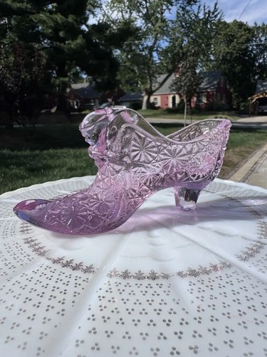 VTG 🐈‍⬛ Fenton Art Glass Icy Cool Lavender PINK Daisy Button Cat Slipper Shoe