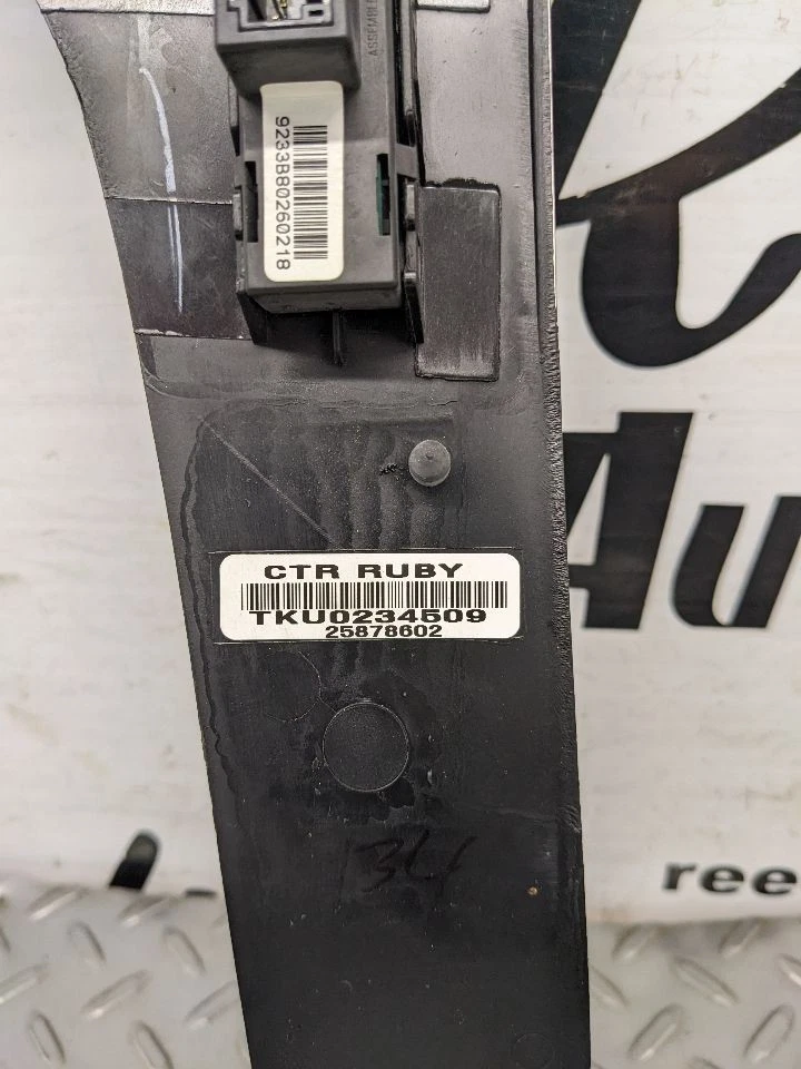 Cadillac Escalade 2007-2014 embellecedores de tablero central radio bisel ventilación 1164873 Foto 4 de 4