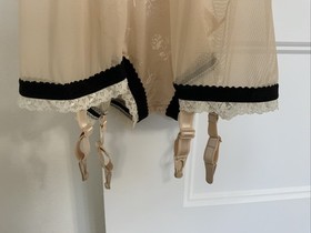 NEW Victoria's Secret Beige w/Black Trim 36C Sexy Little Things Corset Lingerie