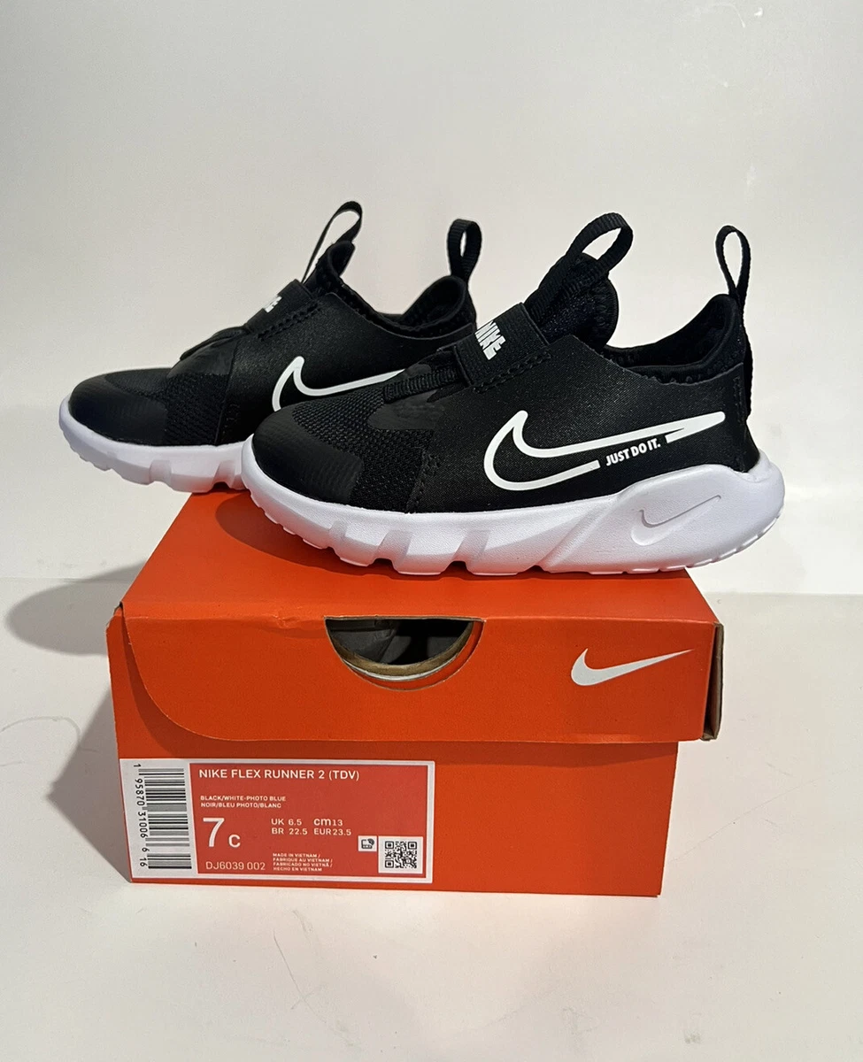 Boys nike slip clearance ons