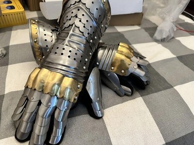 Medieval Warrior Steel Gothic Knight Style Warrior Functional Gloves & Gauntlets