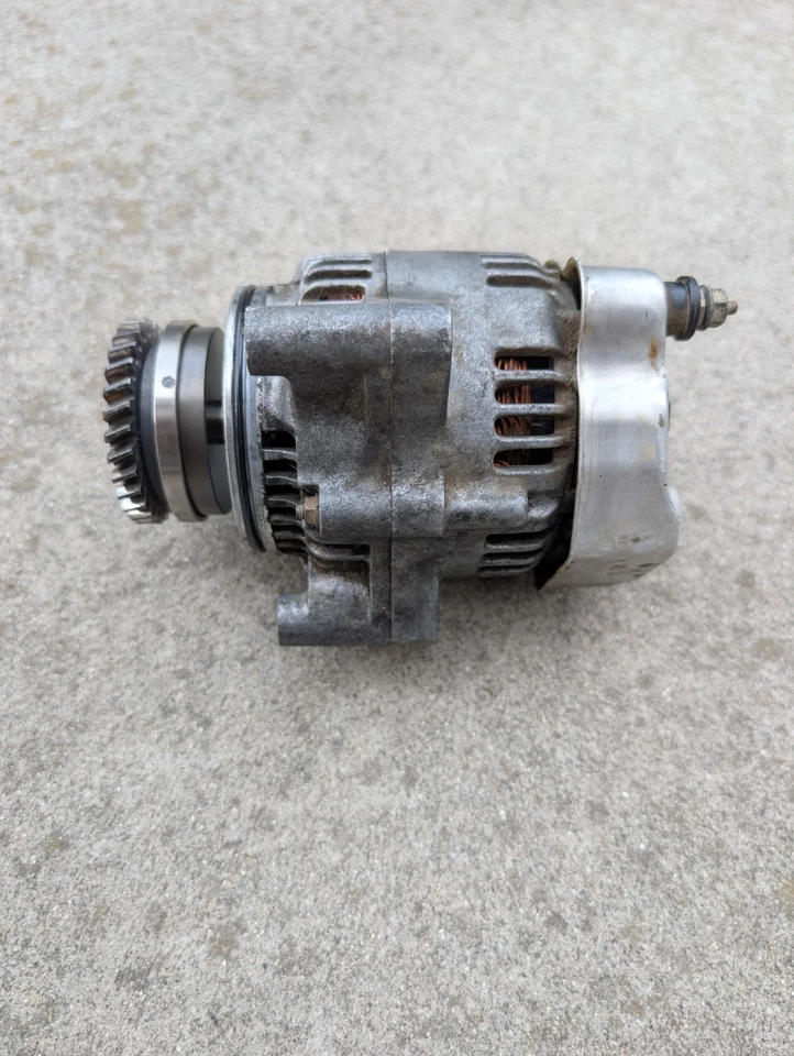 Suzuki Katana 600 GSX600F 2004 motor OEM generador alternador Foto 2 de 4