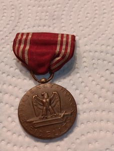VTG WWII US ARMY BROOCH GOOD CONDUCT MEDAL/RIBBON 1939-1945