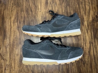 Nike MD Runner 2 SE Womens 9.5 Black Suede Sneakers Running Shoes AQ9121-001