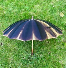 1940&rsquo;s-1950&rsquo;s Vintage Amber Lucite Acrylic Ring Handled Umbrella &ldquo;AS IS&rdquo;