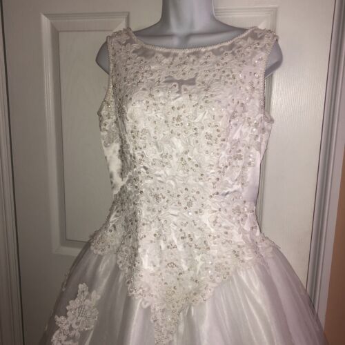 LADY ELEANOR Davids Bridal White Wedding Dress Size 12 Long Train Tulle Pearl - Picture 2 of 11