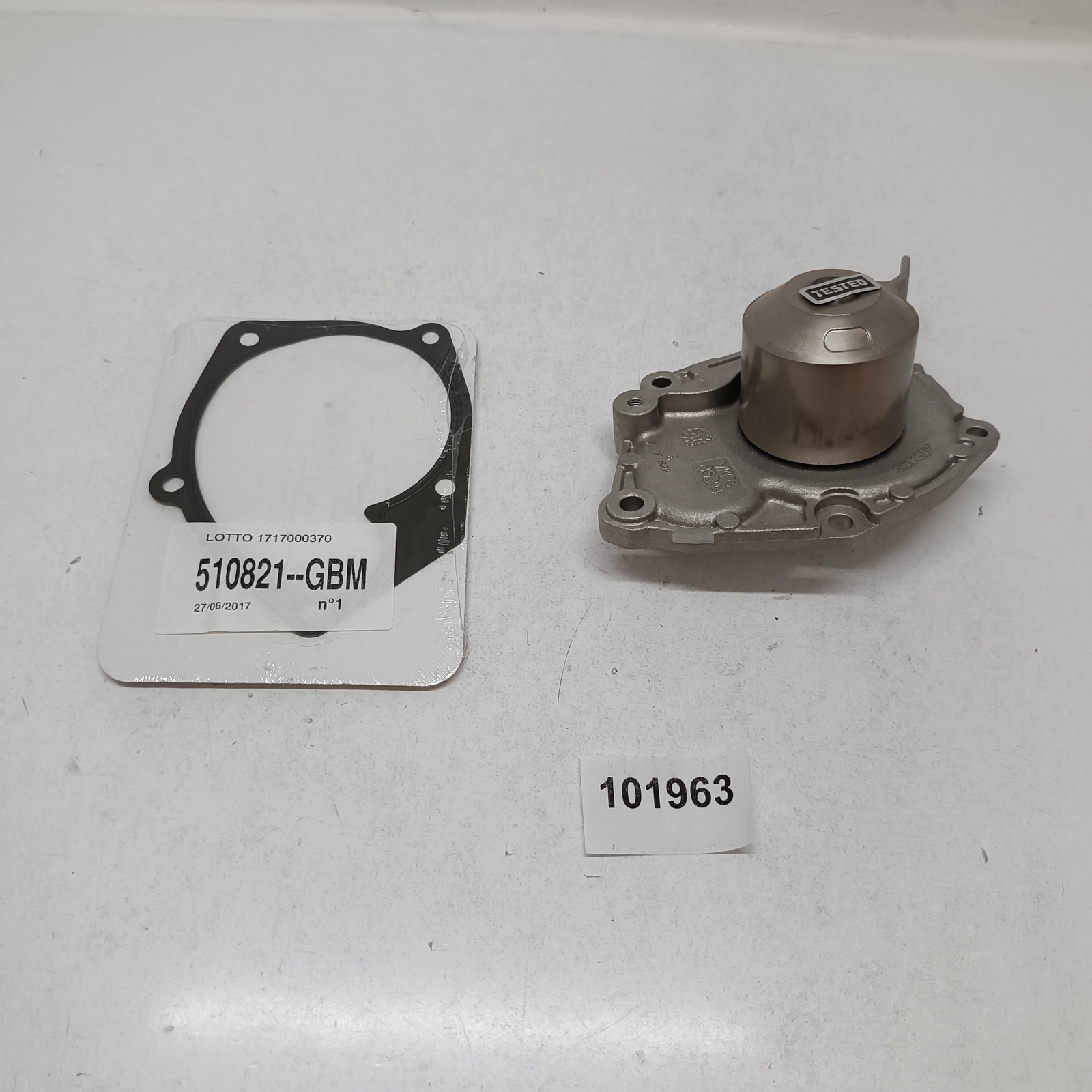 POMPA ACQUA WATER PUMP ORIGINAL SKF PER MITSUBISHI CARISMA OPEL VIVARO VKPC85304