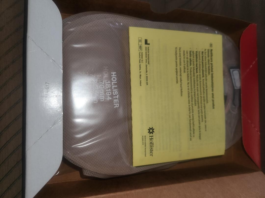 Hollister 18194 Lock N Roll 2 Pc Drainable Ostomy Pouch Transparent 2