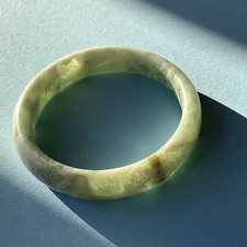 Vintage jade Apple Green Bangle Chinese (h)