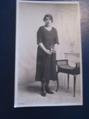 Postkarte von Elsie Parker (Simpson & Söhne, Grantham) unbesendet