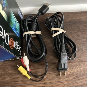 SEGA Dreamcast Launch Edition Home Console - White Box Console Controller Cables