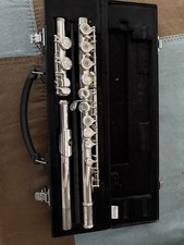 yamaha yfl-261 Flute