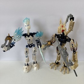 LEGO BIONICLE Strakk 8982 Vorox 8983 LOT OF 2