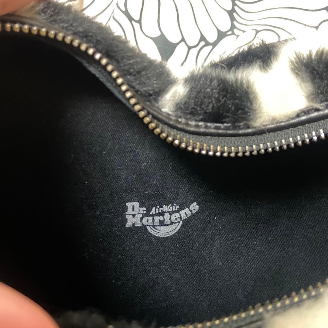 Dr. Martens Cow Print Heart 2Way Shoulder Bag Leather Rare Black White Vintage image 5