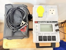 Megger PAT 32 Portable Appliance Tester AV0 PAT32 With Leads & Case