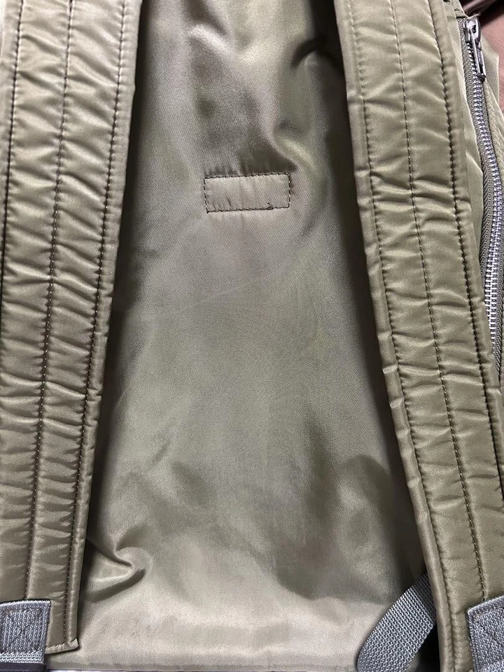 Mochila de nailon verde salvia Stussy x Porter Yoshida exclusiva de Japón Foto 3 de 4