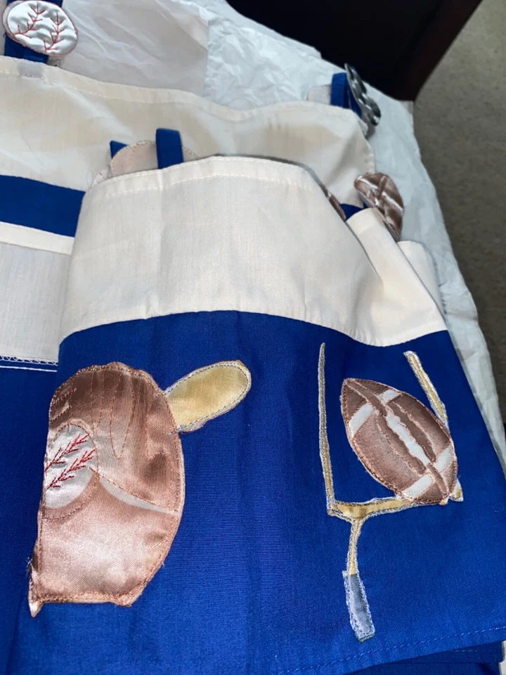 "2 CENEFA CORTINA MULTICOLOR ENFOCADA DEPORTIVA 61"" X 12""" Foto 2 de 4