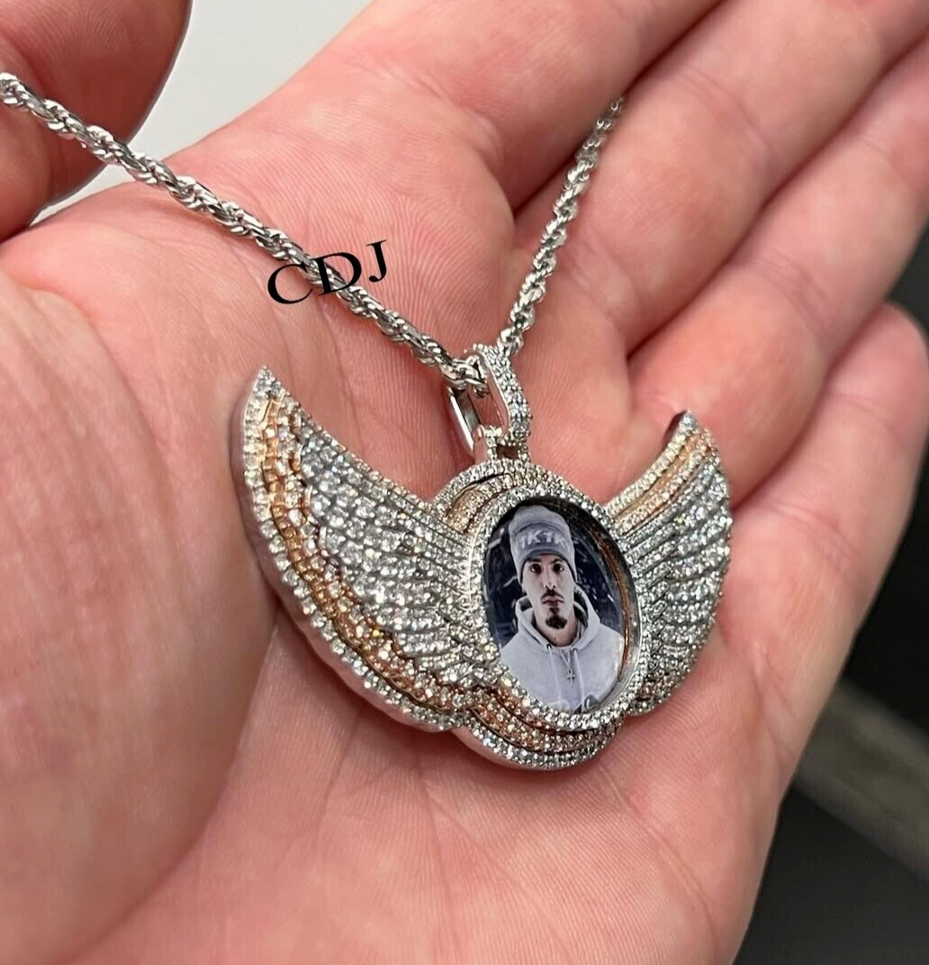 Variengrave Custom Circle Photo Necklace With Wings - Personalized Stainless Steel Memory Necklace, 27.5" Chain