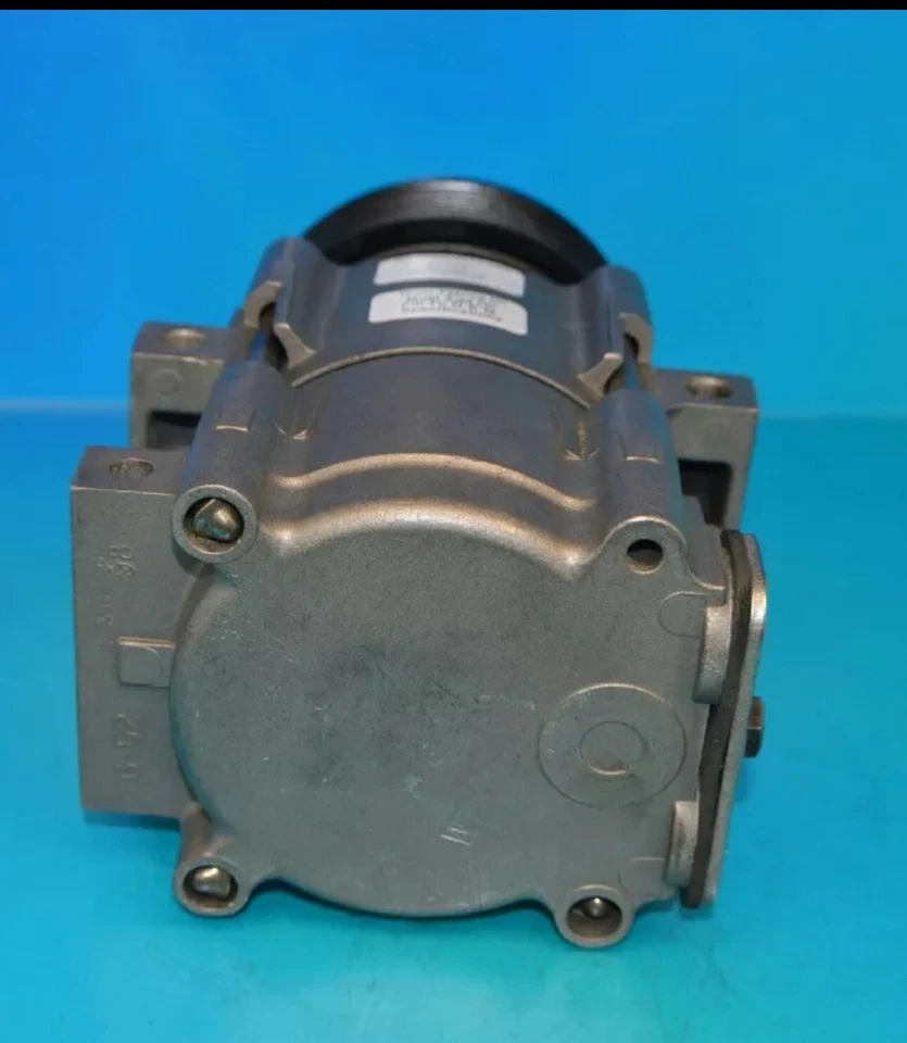 Compresor de aire acondicionado compatible con Ford E150 E250 E350 Econoline 1997-2001 4,6 L 5,4 L R57149 Foto 2 de 4