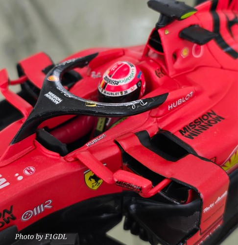 Ferrari SF90 Sebastian Vettel Tribute to Niki Lauda Bburago Esc 1/18 - Picture 8 of 13