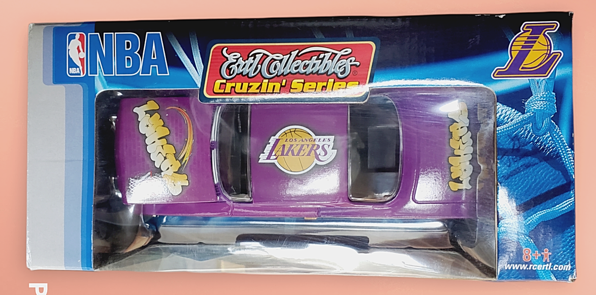 2005 Los Angeles Lakers ERTL 1:24 Scale 1962 Chevy Bel Air