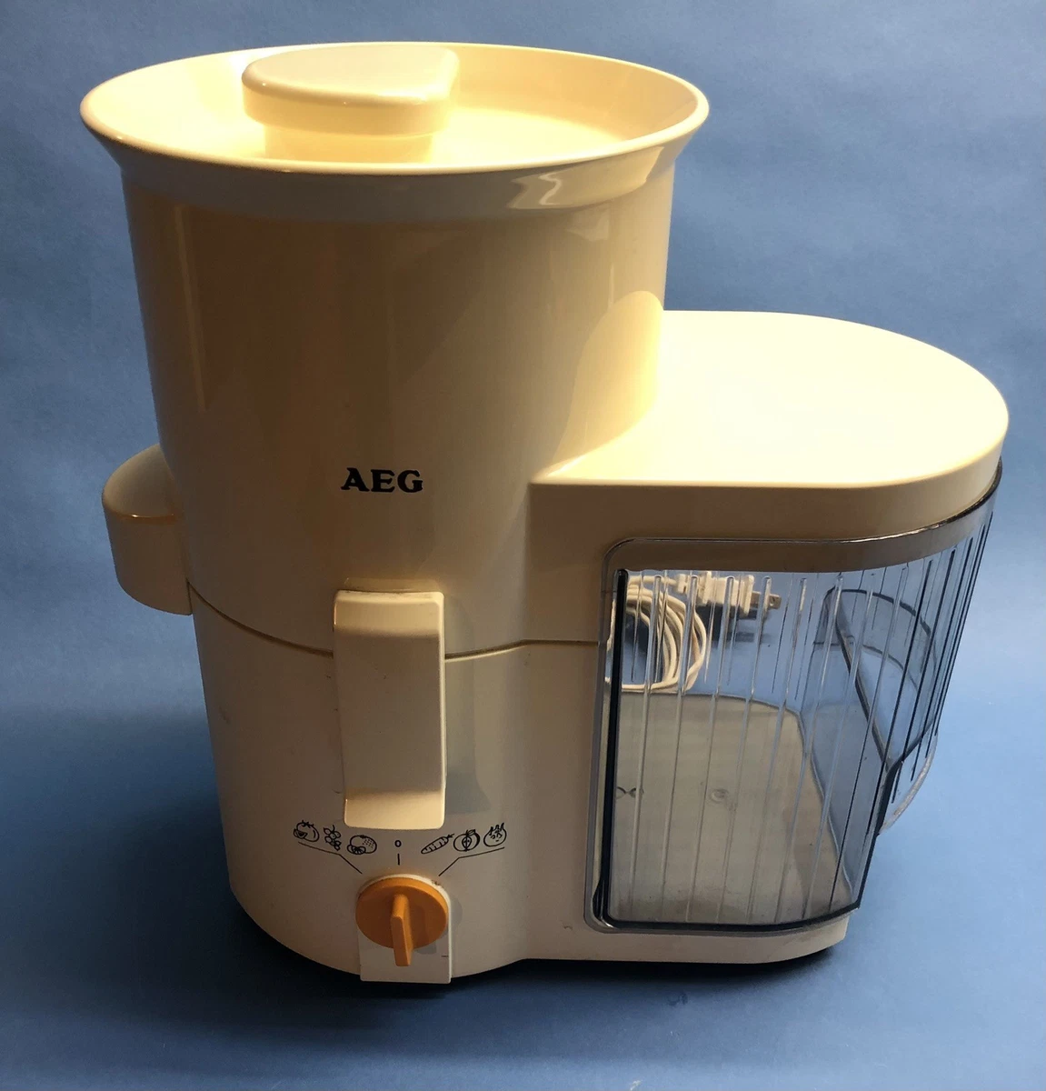AEG kitchen mixer vintage Typ E E 721-213-100 working condition