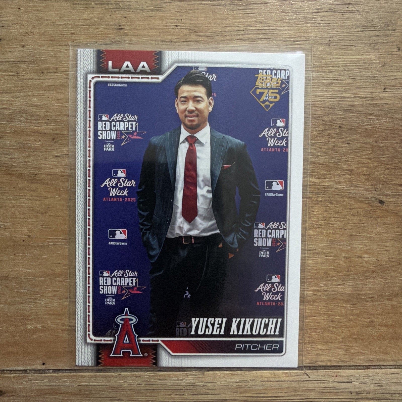 2026 Topps Series 1 - Yusei Kikuchi #173 Golden Mirror Image Variations