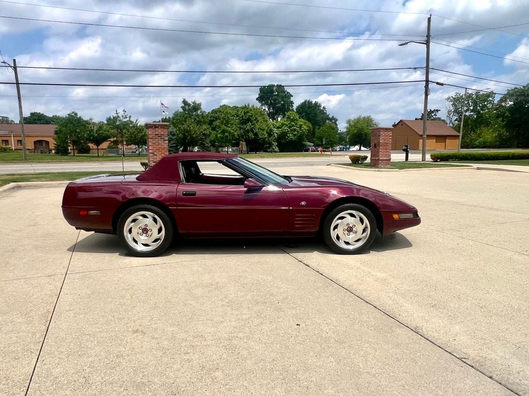 1993 Ruby Red Metallic Chevrolet Corvette   | C4 Corvette Photo 6