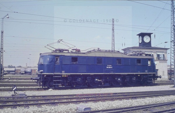 orig DIA DB 118 006-6 Bw Friburgo en Bw Munich Hbf 02.07.  1969!!   (90431