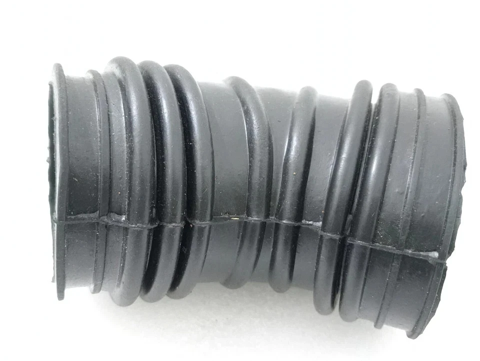 (OEM) - SUZUKI SAMURAI 85'-95' AIR BREATHER HOSE / 1.3L EFI | Fit For Foto 3 de 4