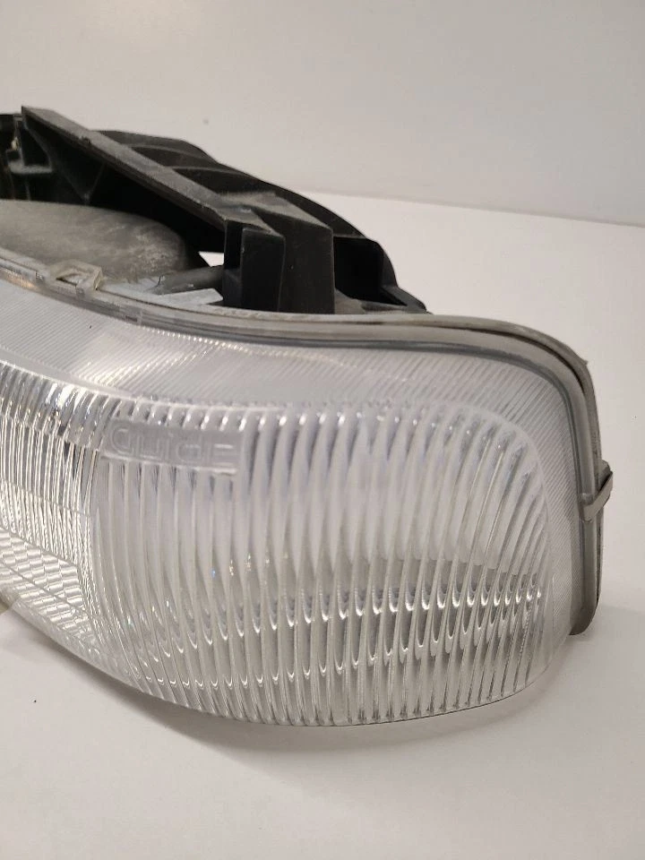 2000 - 2006 雪佛兰 SUBURBAN 1500 LH 发球杆左灯 16526133 — 第 4/4 张图片