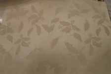 Lenox HOLLY DAMASK PLACEMATS Ivory Color Holly & Berries New with Tags