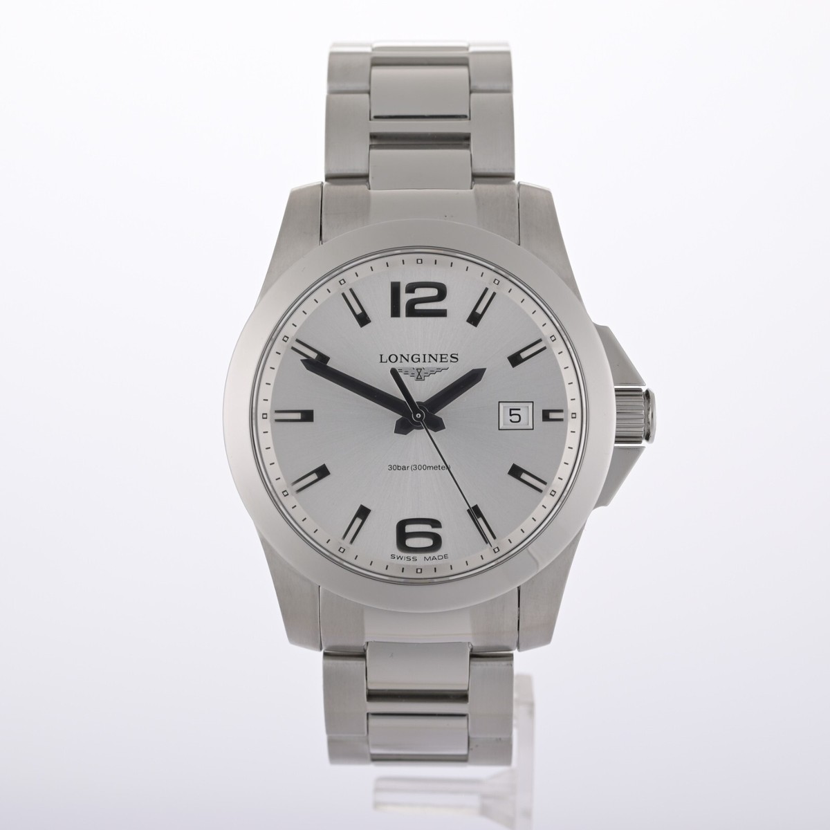 LONGINES CONQUEST シルバー/ホワイト。訳あり激安。 Longines Conquest 29.5mm Ladies Watch Sunray Silver