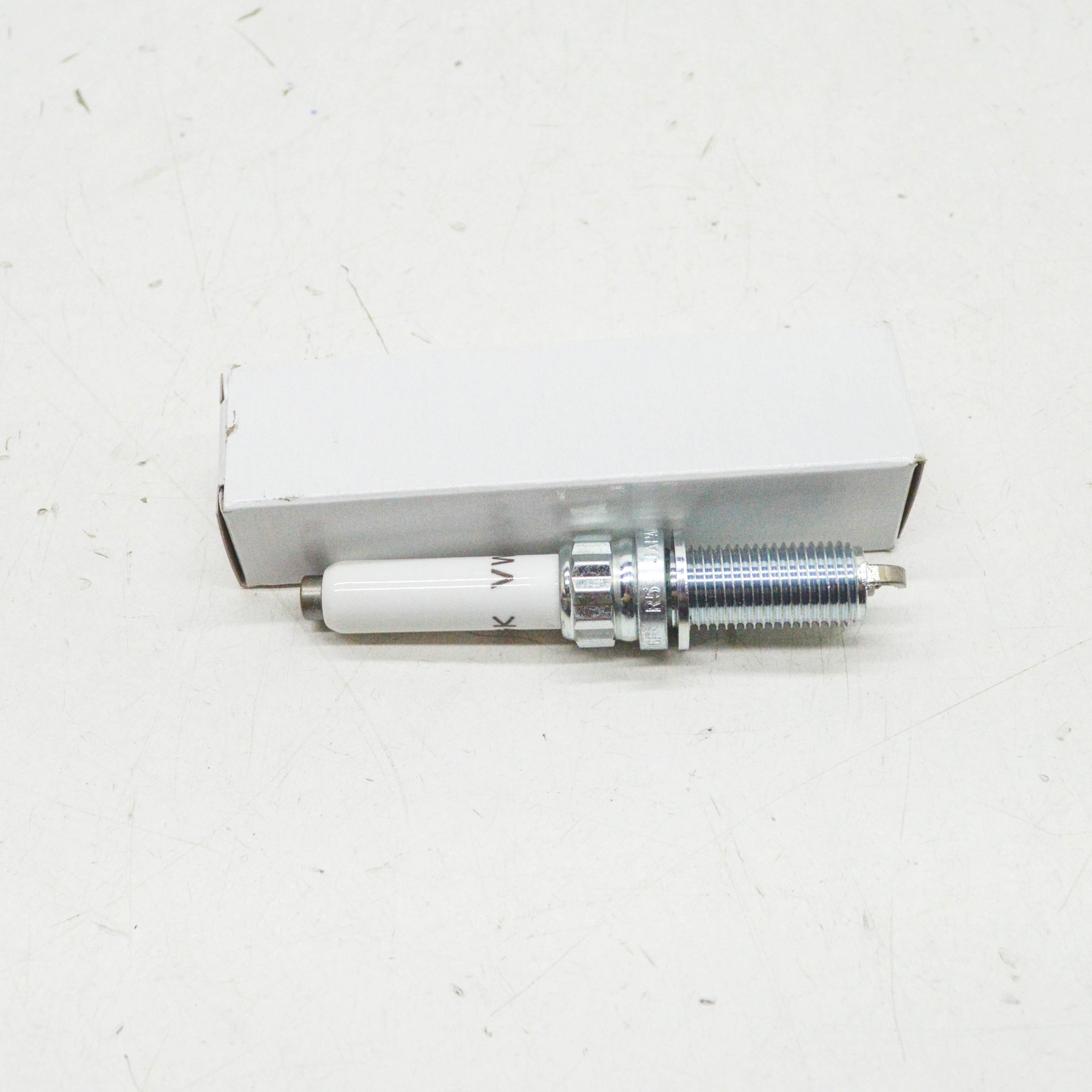 PORSCHE PANAMERA 971 Ignition Spark Plug 9A790560150 NEW GENUINE 