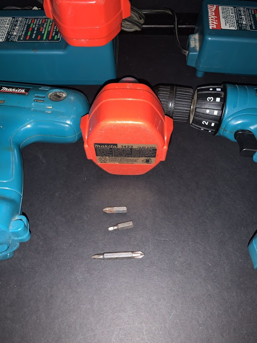 2 Makita 6233D 3/8