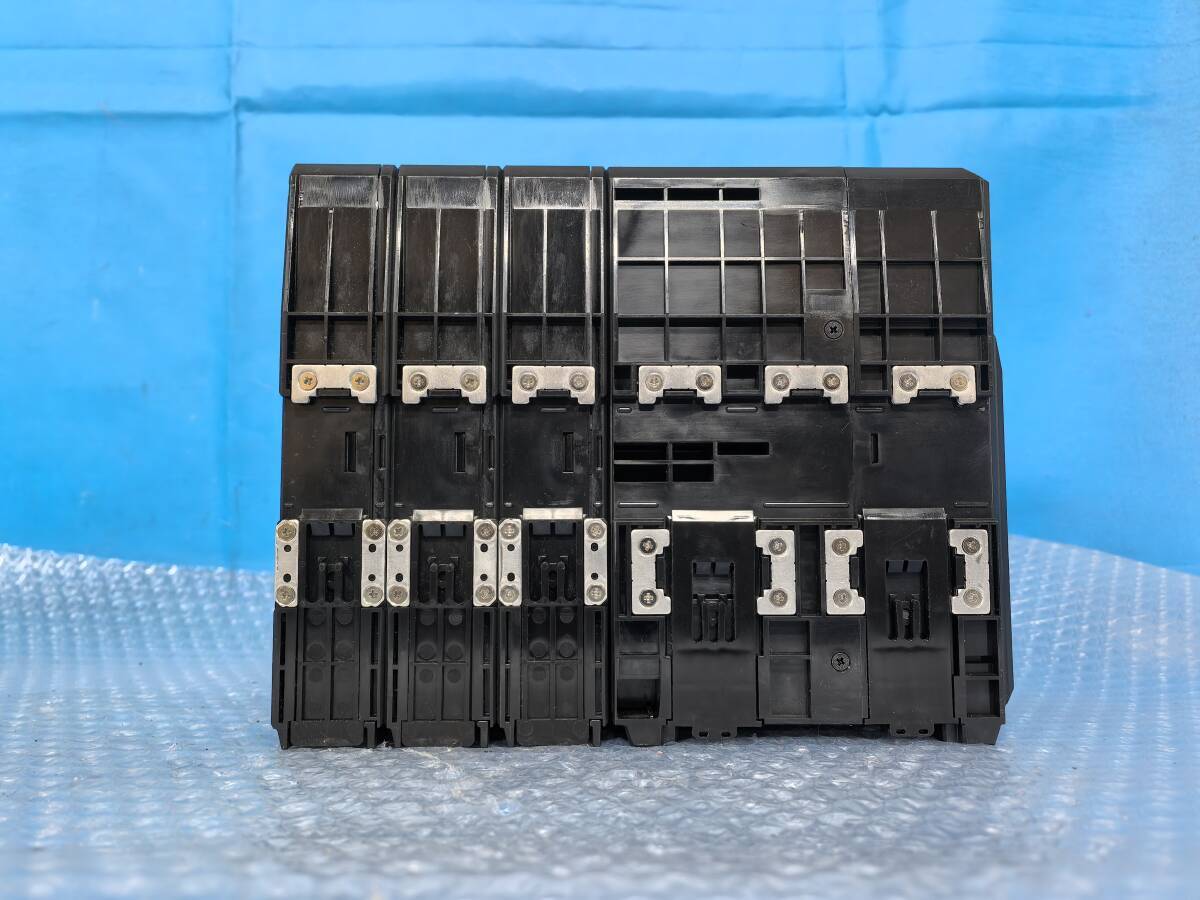 KEYENC CV-X300E CA-E100 CA-DC40E CONTROLLER LIGHTING KEYENC CV-X300E CA-E100 CA-DC40E CONTROLLER LIGHTING