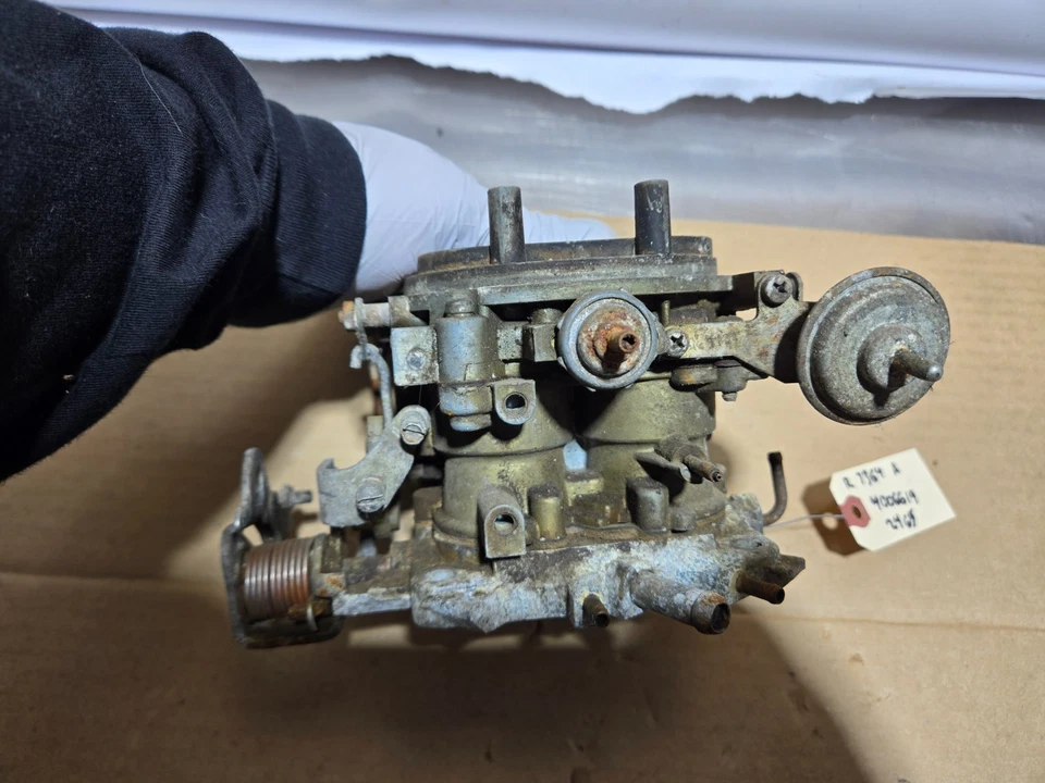 Carburador Holley 76-80 Dodge Truck 360 400 motores R7364A Mopar 4006662 núcleos Foto 2 de 4