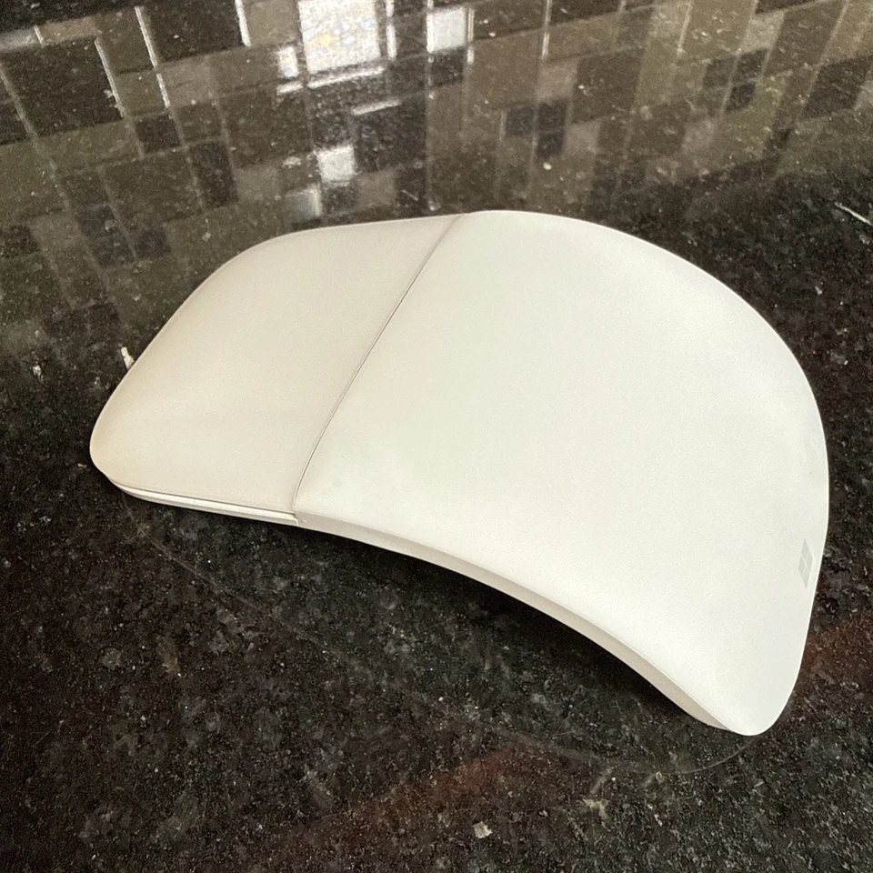 Mouse Microsoft Surface Arc Bluetooth 1791 RM Foto 3 de 4