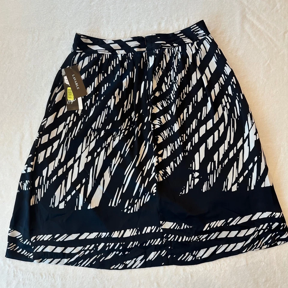 Peter Nygard Black White Broken Diago Print Skirt Women's Size 8 NWT - Image 2 of 4