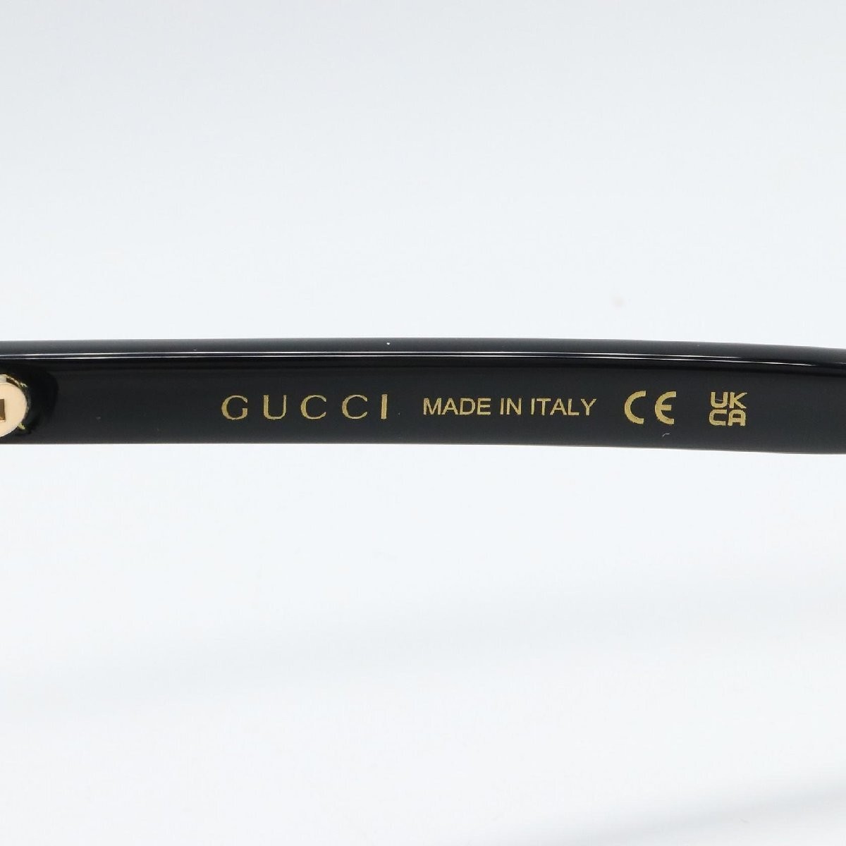 Gucci Black Plastic Rectangular Sunglasses Gold B… - image 4