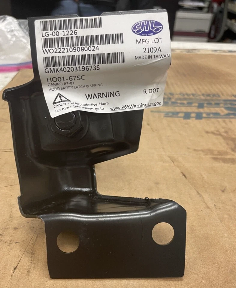 Conjunto de pestillo de capó - Chevrolet Camaro 1967-1973 Foto 3 de 4