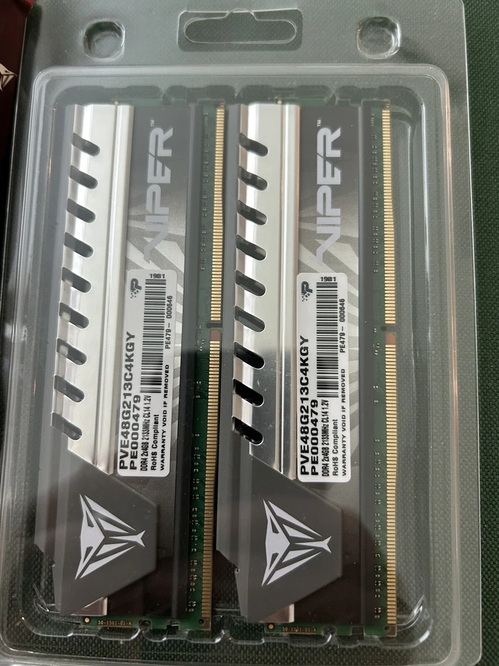 Patriot Viper Elite PVE416G266C6KGY PC4-21300 Dual DDR4 8GB Black/Grey Memory - - Image 2 of 3