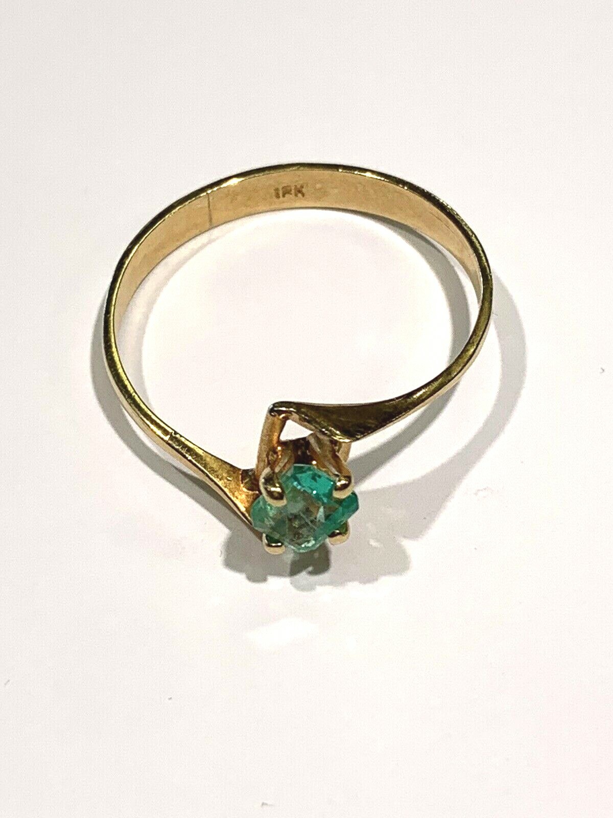 18k Yellow Gold Natural Emerald Ring - image 4