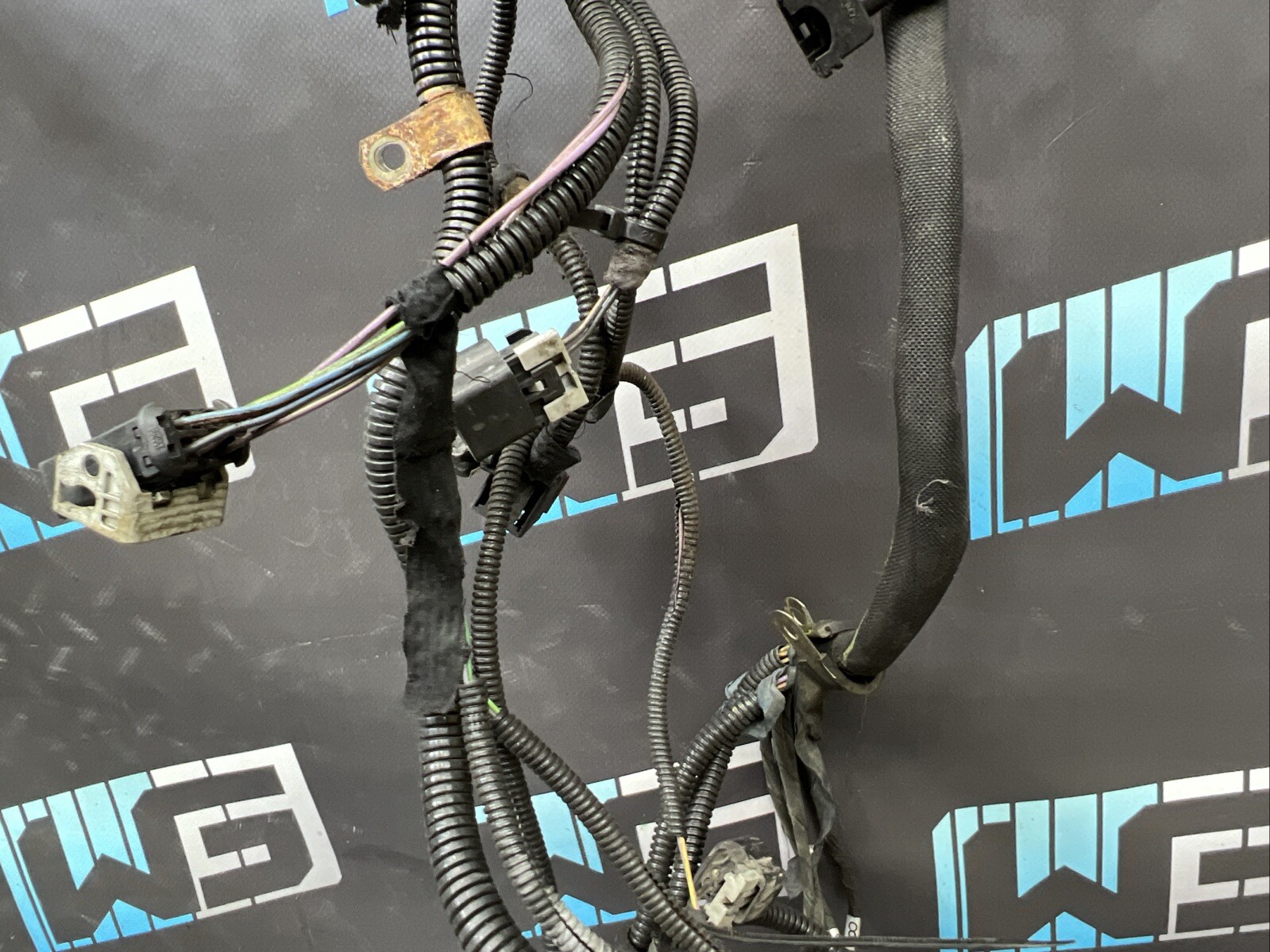 2005 Maserati Quattroporte M139 4.2L Engine Injection Wiring Wire Harness 212172
