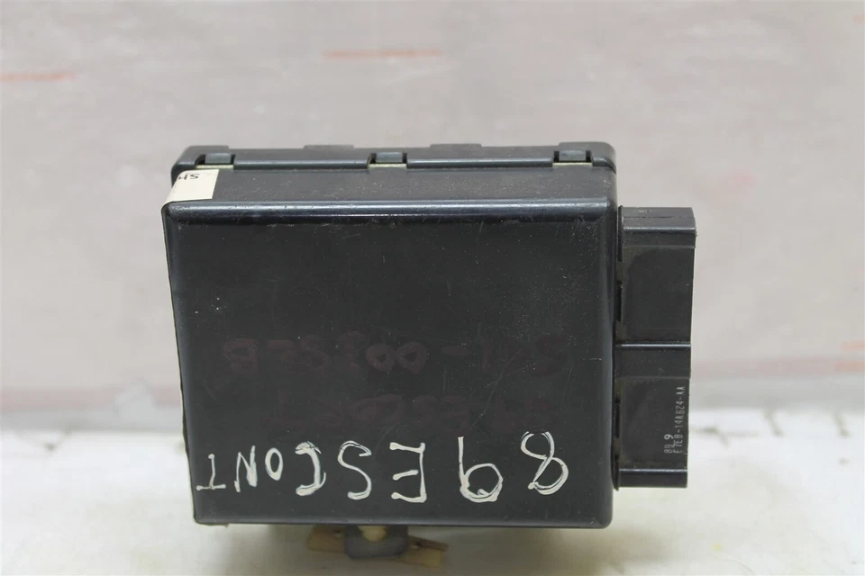 Ford Escort 1988-94 Tempo Topacio Control Cinturón de Seguridad E8EB14A679AA Módulo 691 4N3-B1 Foto 2 de 4